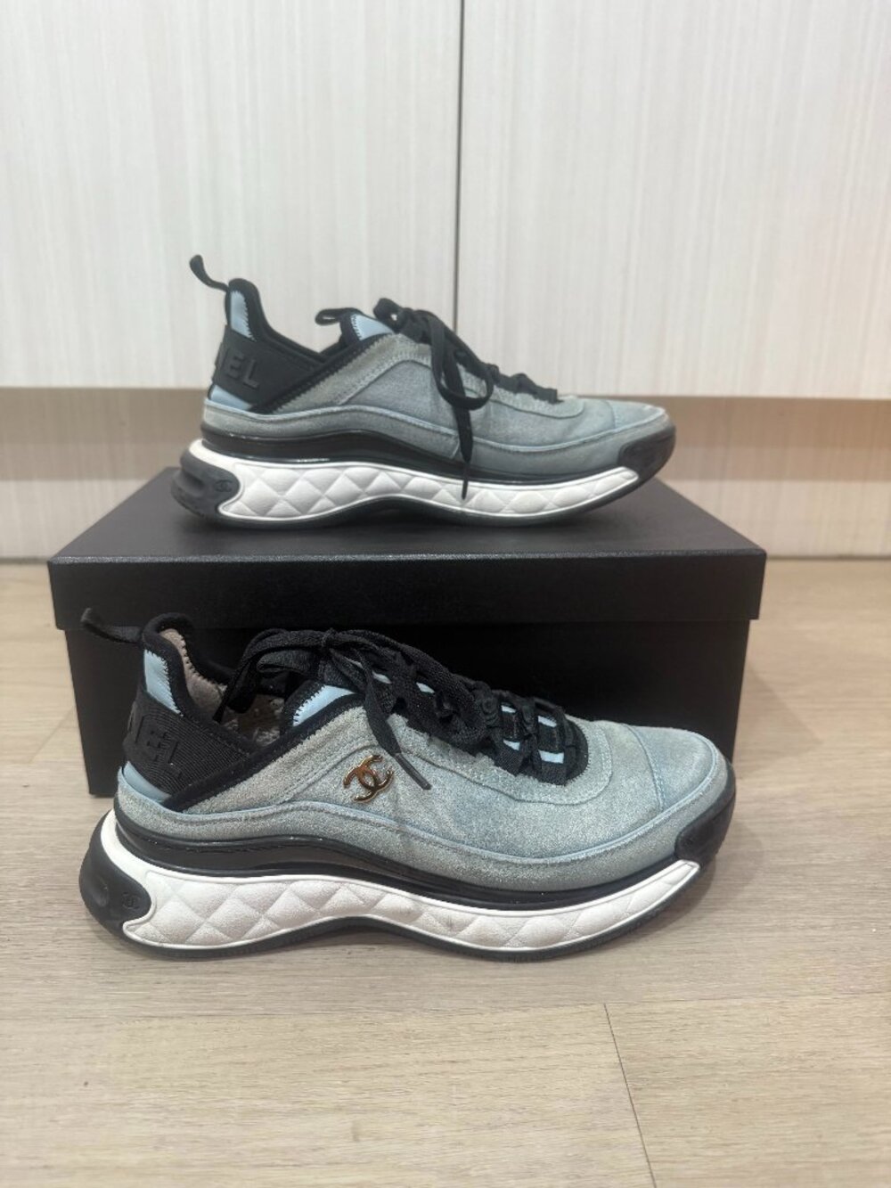 Chanel Women's Sneaker Used Size 37.5 ( Size 6.5-7)